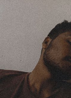 Vikram - Male companion in Hyderabad Photo 2 of 4