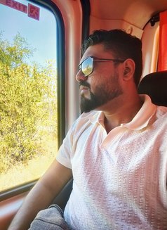 Vikram - Acompañantes masculino in Mumbai Photo 2 of 2