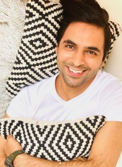 Vikram (incall + outcall) - Male escort in Mumbai Photo 6 of 9