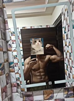 Vikram Roy - Male adult performer in Kolkata Photo 1 of 3