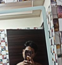Vikram Roy - Intérprete masculino de adultos in Kolkata