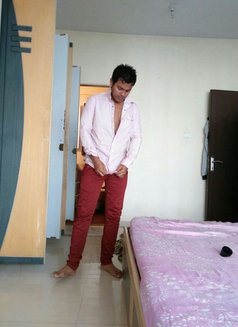 Vikrant Doifode - Male escort in Mumbai Photo 4 of 9