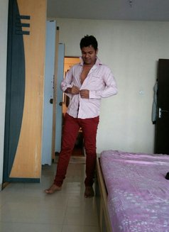 Vikrant Doifode - Male escort in Mumbai Photo 9 of 9