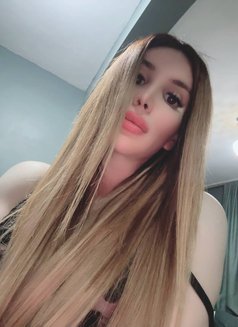 Viktoria Russia - Transsexual dominatrix in İstanbul Photo 5 of 13