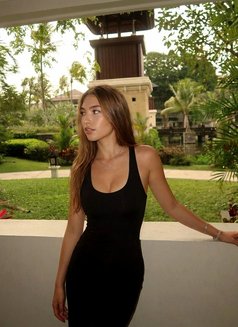 Vila - escort in Dubai Photo 6 of 6