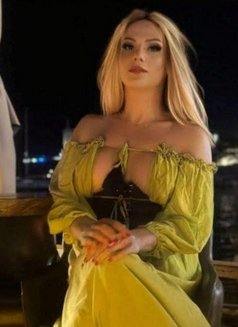 Vildan - Transsexual escort in İstanbul Photo 1 of 10