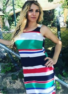 Vildan - Transsexual escort in İstanbul Photo 4 of 10