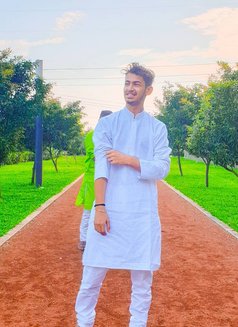 Villian - Male escort in Bangalore Photo 2 of 5