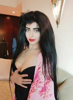 Vimra - escort in Dubai Photo 3 of 12