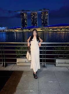 Vina From Indonesia - puta in Singapore Photo 3 of 4