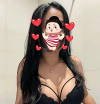 Vina - puta in Jakarta