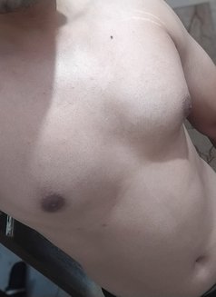 Vinay, Masseur | Slave | Pussy Licker - Male escort in New Delhi Photo 2 of 4