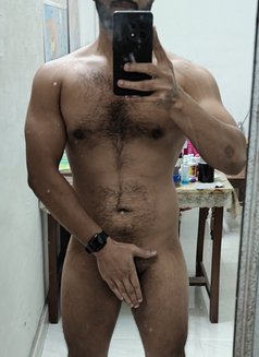 Solomon - Male escort in New Delhi Photo 2 of 3