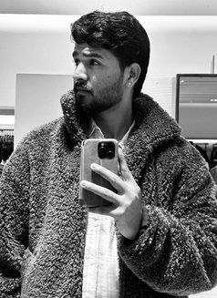 Vinay Pratap Singh - Male escort in Jaipur Photo 3 of 5