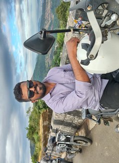 Vinayak - Acompañantes masculino in Mumbai Photo 1 of 1