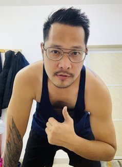 Vince - masseur in Al Sohar Photo 12 of 12