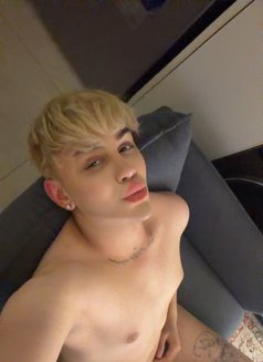 Vindy - Male escort in Riyadh Photo 2 of 5