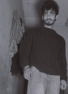 Vineet - Male escort in New Delhi Photo 1 of 4