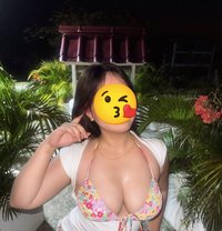 Vineeta Cam Show & Real Meet Escorts - escort in Kathmandu Photo 1 of 3