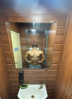 Viniiiii - Male escort in Mumbai Photo 1 of 3