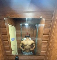 Viniiiii - Male escort in Mumbai