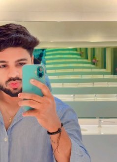 Vinit - Male adult performer in Mumbai Photo 2 of 2