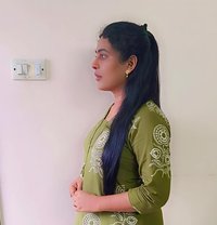 Vinita Independent callgirl - puta in Hyderabad