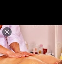 Vinny Ladyboy Professional Massage - masseuse in Al Sohar