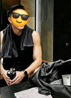 Vino Masseure - Acompañantes masculino in Jakarta Photo 4 of 5