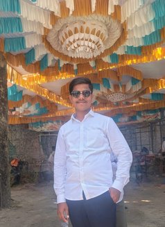 Vinod - Male escort in Pune Photo 2 of 7