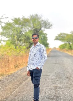 Vinod - Male escort in Pune Photo 4 of 7