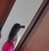 Vinu Fernando - escort in Colombo