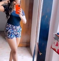 Vinu independent hot girl - escort in Colombo