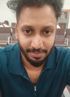 Vinu - Male escort in Dubai Photo 1 of 1