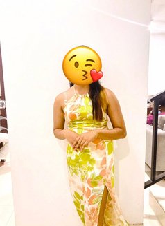 Vinu - escort in Colombo Photo 3 of 3