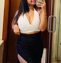 Vinudini Cam Session - escort in Colombo