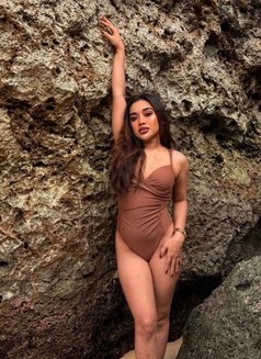 Viola Can Deeptroath and Squirt - puta in Bali Photo 12 of 28