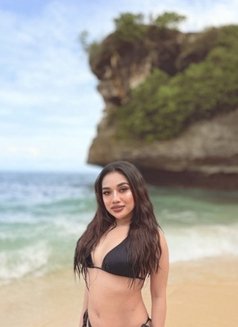 Viola Can Deeptroath and Squirt - puta in Bali Photo 28 of 28