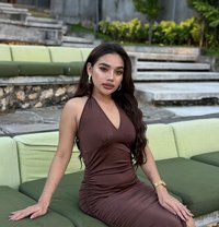 Viola - escort in Bali