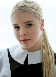 Viola New - escort in Al Manama Photo 1 of 13