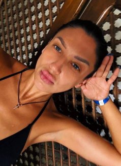 Viola - escort in Dubai Photo 3 of 7