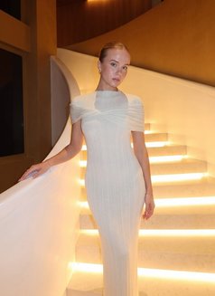 Viola - escort in Dubai Photo 5 of 5