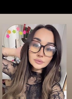 Viola Vip - puta in İstanbul Photo 8 of 8