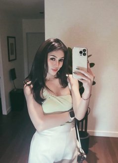 Violazura INDONgirl - escort in Bali Photo 5 of 11