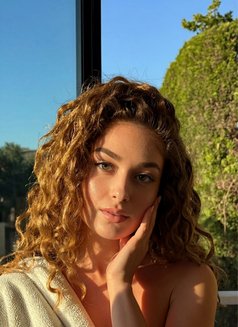 Violetta - escort in Dubai Photo 6 of 6