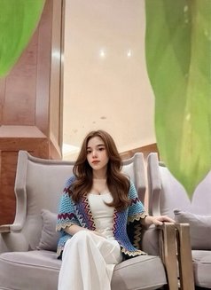 Violyn Sweet - escort in Jakarta Photo 4 of 8