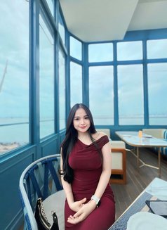 Viona Massage - puta in Jakarta Photo 8 of 8