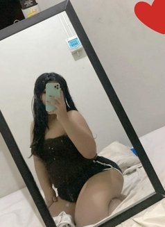 Viona Nataliu - Transsexual escort in Jakarta Photo 11 of 15