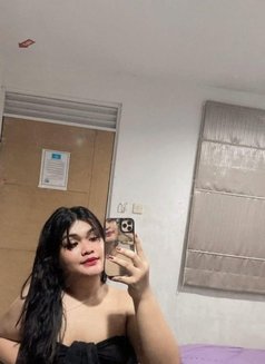 Viona Nataliu - Transsexual escort in Jakarta Photo 14 of 15