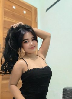 Vionitta Luna - escort in Bali Photo 1 of 6